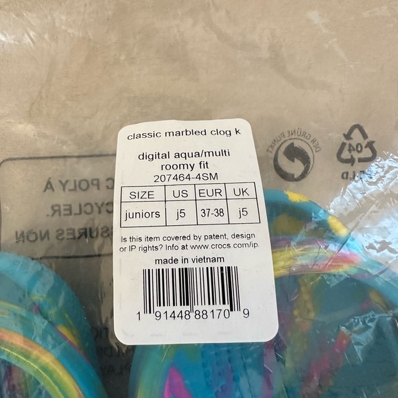Crocs, kids size J5. Digital aqua color. - Picture 3 of 5